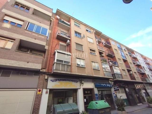 Local comercial en alquiler en Zaragoza, Delicias photo 0