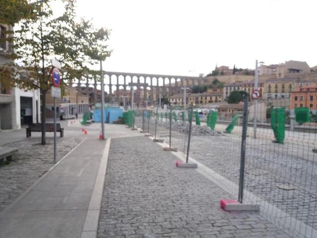 Local comercial en alquiler en Segovia, Padre Claret photo 0