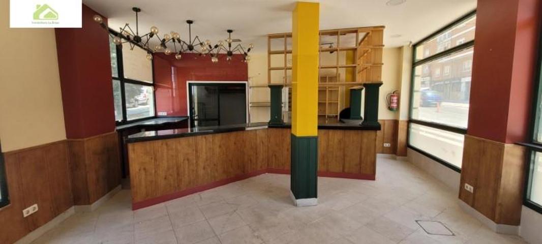 Local comercial en alquiler en Zamora, San lazaro photo 0