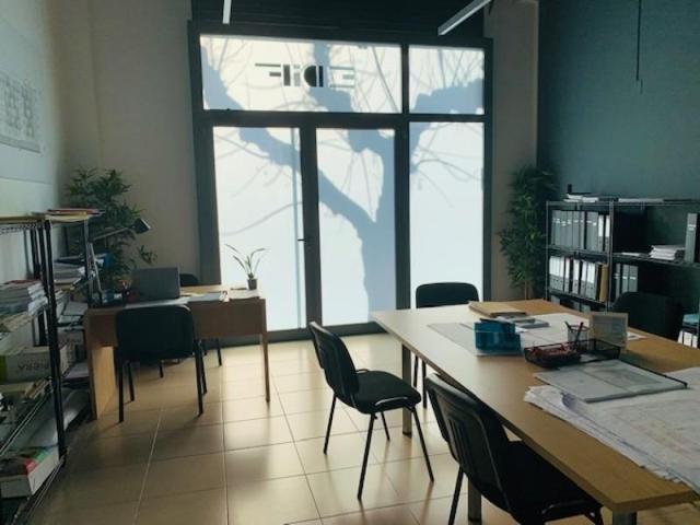 Oficina en alquiler en Vilafranca del Penedès, La Girada photo 0