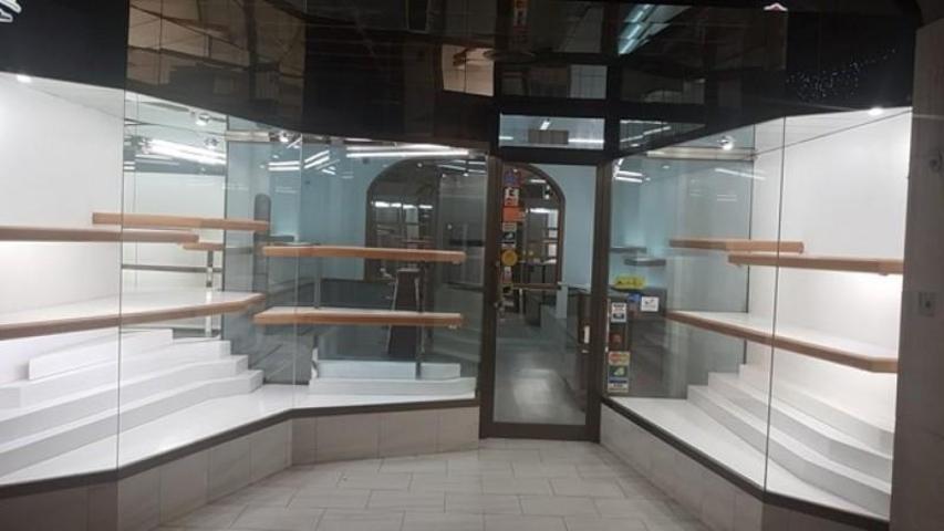 Local comercial en alquiler en Sant Celoni, Centre de la Vila photo 0