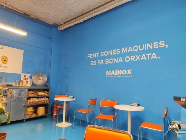Local comercial en alquiler en Valencia, Russafa photo 0