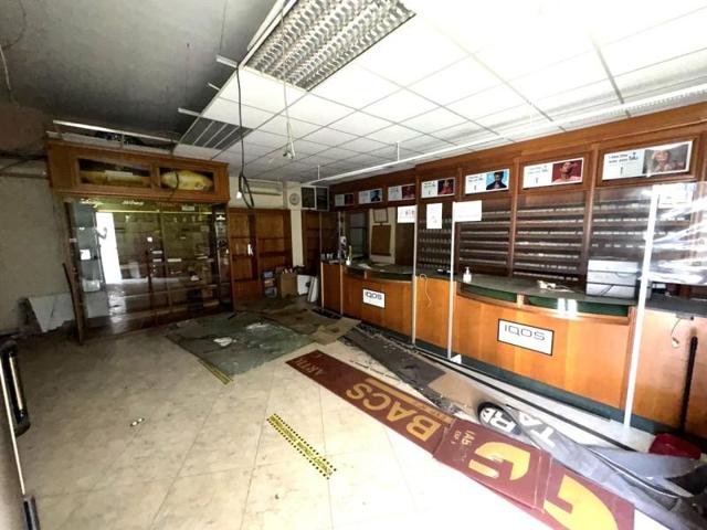 Local comercial en alquiler en Torredembarra, CENTRE photo 0