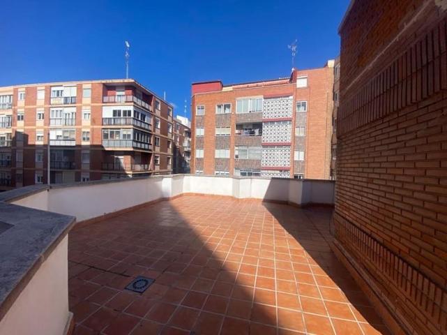 Aticos en alquiler en Valladolid, Centro photo 0