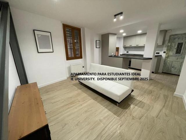 Apartamento en alquiler en Segovia, Casco antiguo photo 0