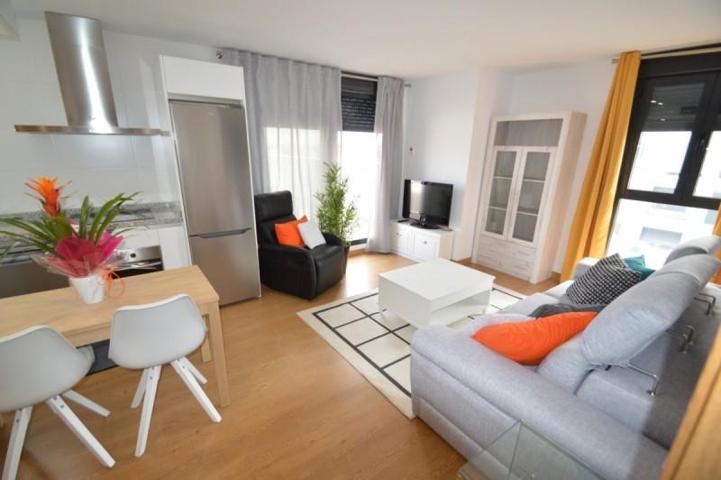 Apartamento en alquiler en Almería, Zapillo photo 0