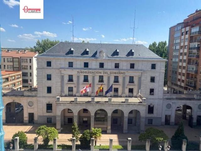 Oficina en alquiler en Burgos, Avda. del Cid photo 0