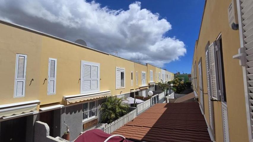 Adosada en alquiler en San Bartolomé de Tirajana, San Fernando photo 0