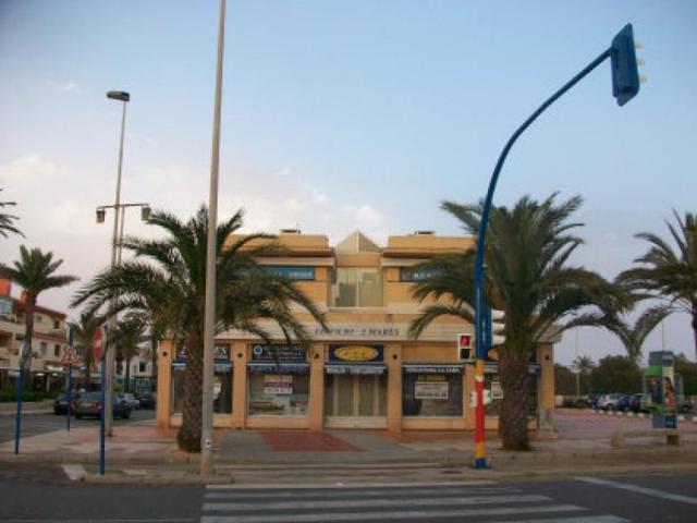 Local comercial en alquiler en La Manga del Mar Menor, PLAZA BOHEMIA KM-3 photo 0