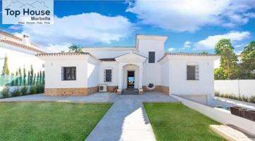 Chalet en alquiler en Marbella, Las Brisas photo 0