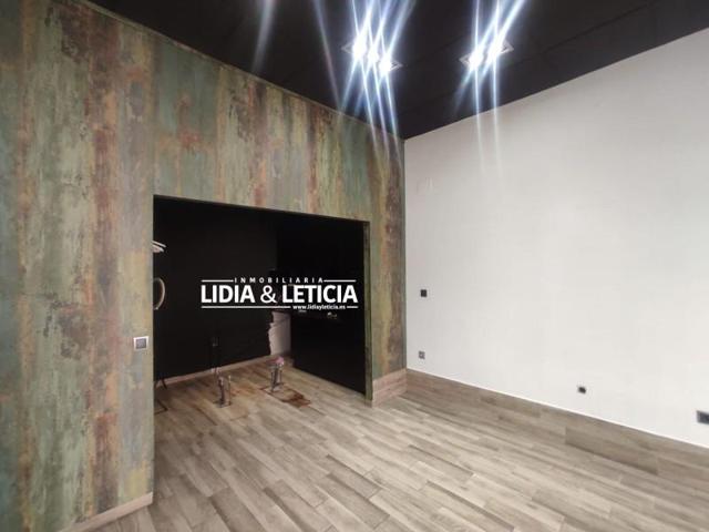 Local comercial en venta en Alcalá de Guadaira, Centro photo 0