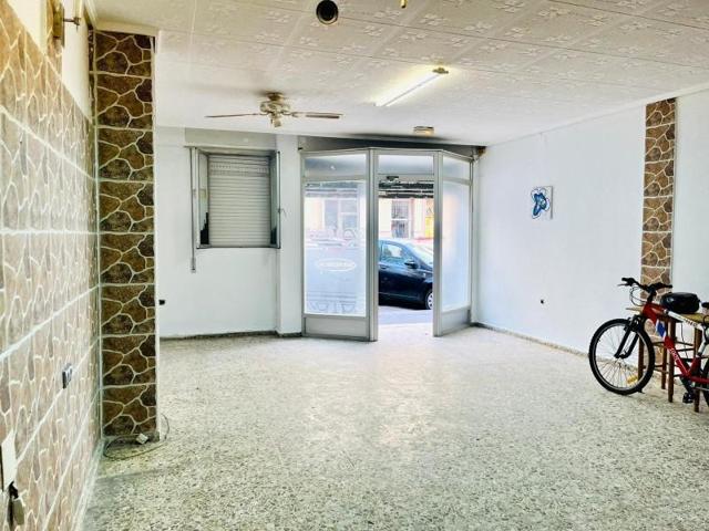 Local comercial en venta en Elche, Asilo - Pisos Azules photo 0