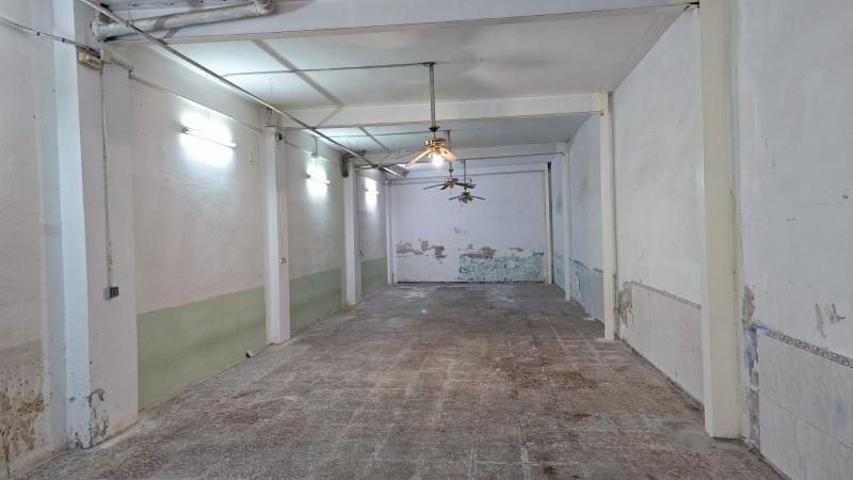 Local comercial en venta en Gandia, Casco urbano photo 0