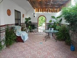 Adosada en venta en Lucena, Lucena photo 0