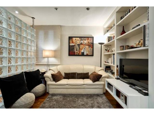 Piso en venta en Barcelona, La Nova Esquerra de l'Eixample photo 0