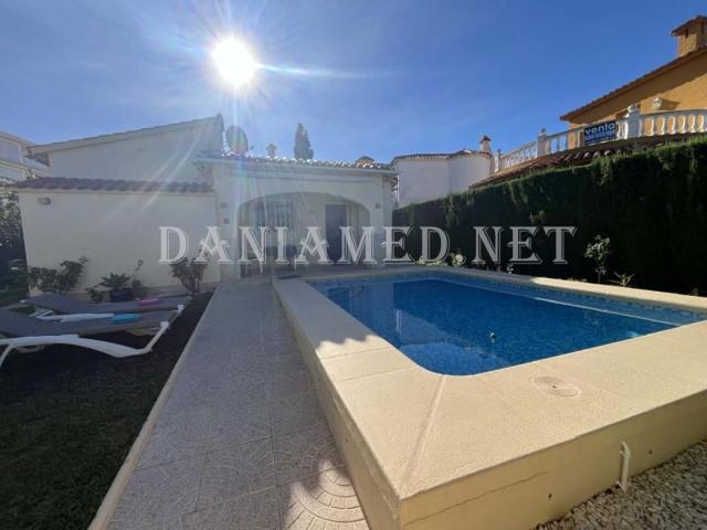 Chalet en venta en Oliva, Oliva Nova photo 0