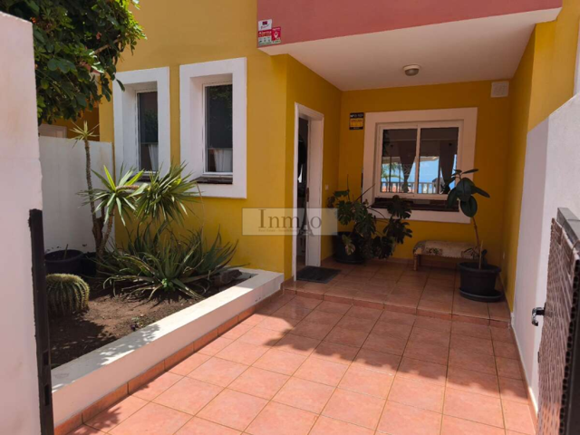 Adosada en venta en Adeje, Roque Del Conde photo 0