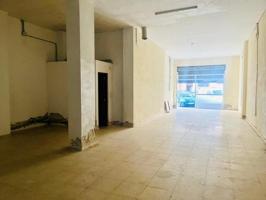 Local comercial en venta en Elche, Plaza Crevillente photo 0