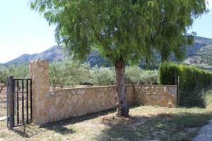 Terreno en venta en Onil, La Marjal photo 0