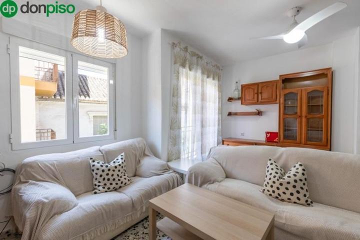 Piso en venta en Dúrcal, Centro photo 0