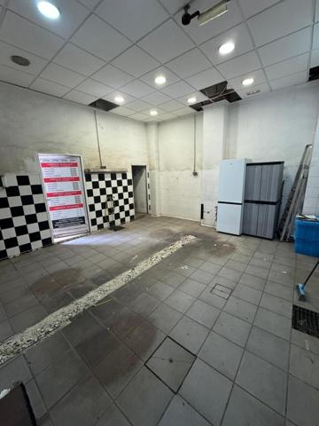 Local comercial en venta en Denia photo 0