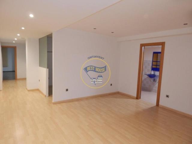 Local comercial en venta en Ontinyent, Ontinyent photo 0