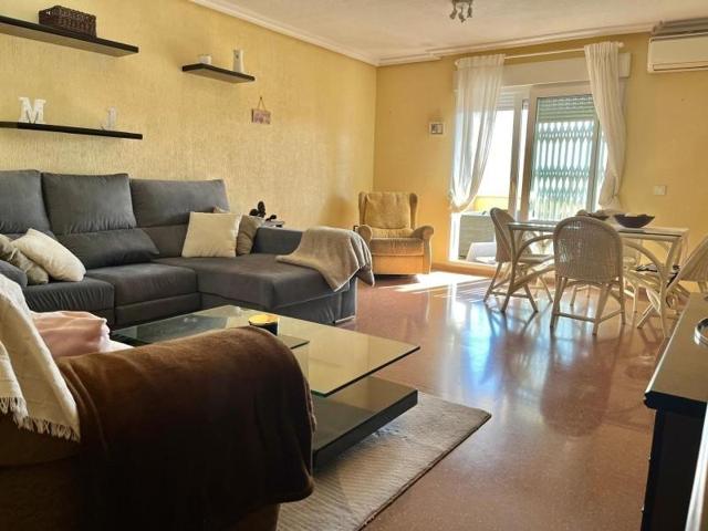 Apartamento en venta en Torrevieja photo 0
