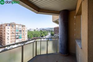 Piso en venta en Granada, Plaza einstein photo 0