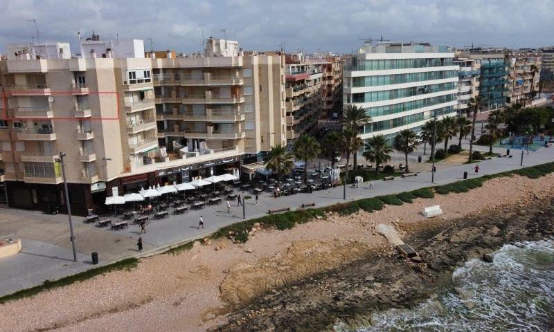 Apartamento en venta en Torrevieja photo 0