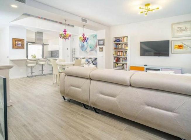 Casas de pueblo en venta en Estepona, Estepona East - Cancelada photo 0