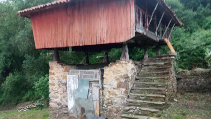 Casa con terreno en venta en Cudillero, Área de Avilés photo 0