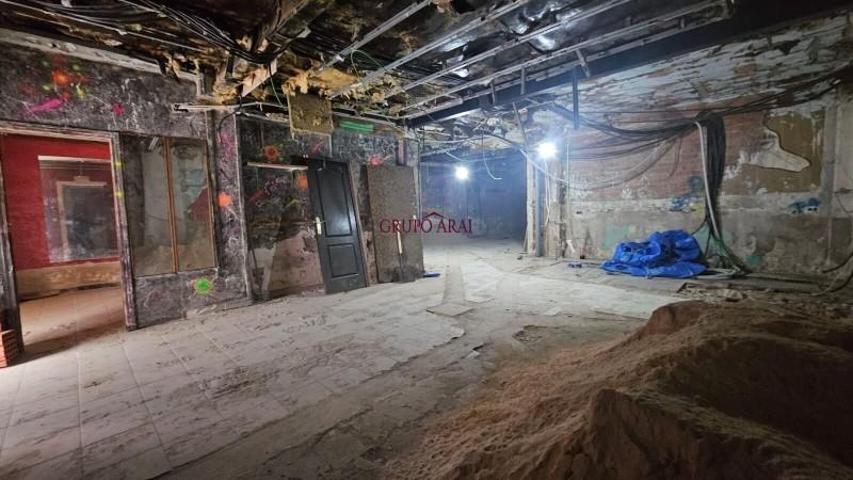 Local comercial en venta en Alicante, Altozano photo 0