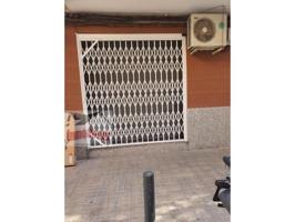 Local comercial en venta en L'Hospitalet de Llobregat, Can Serra photo 0