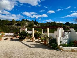 Casa con terreno en venta en Benissa photo 0