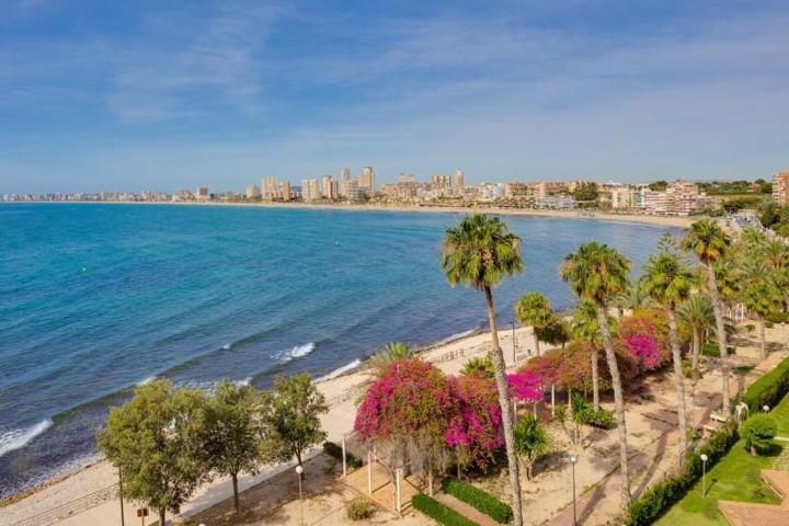 Piso en venta en El Campello, L'Alacantí photo 0