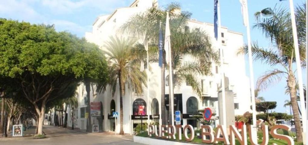 Local comercial en alquiler en Marbella, Costa del Sol Occidental-Área de Marbella photo 0