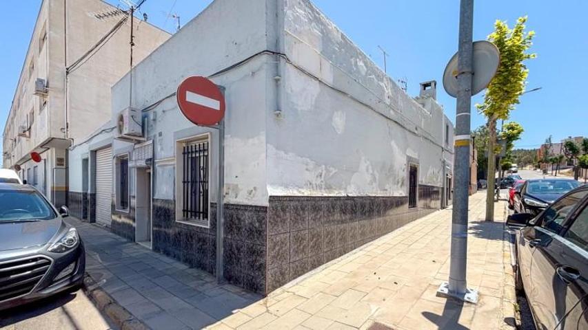 Adosada en venta en Aspe, Calle Ruperto Chapí, 03680 photo 0