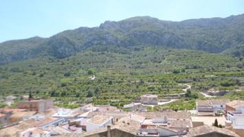 Terreno en venta en Llosa de Camacho photo 0