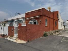 Chalet en venta en Torrevieja photo 0