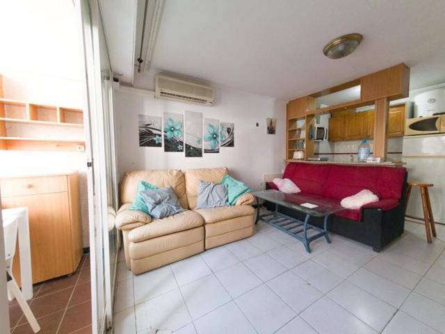 Apartamento en venta en Torrevieja photo 0