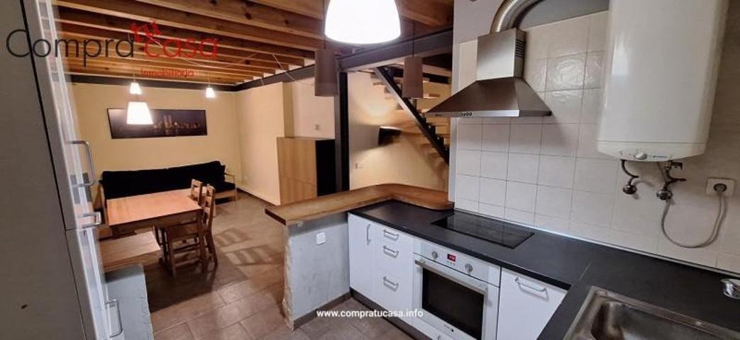 Casa con terreno en venta en San Cristóbal de Segovia, Centro photo 0