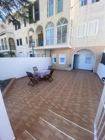Apartamento en venta en Torrevieja, Centro photo 0