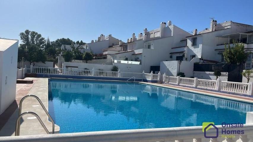 Adosada en venta en Estepona, Costa del Sol Occidental - Área de Estepona photo 0