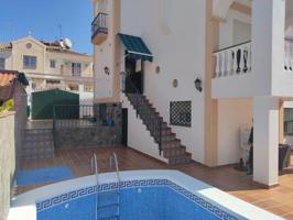 Chalet en venta en Nerja, Calle Mirto, 29780 photo 0