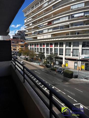 Piso en venta en Marbella, Costa del Sol Occidental-Área de Marbella photo 0