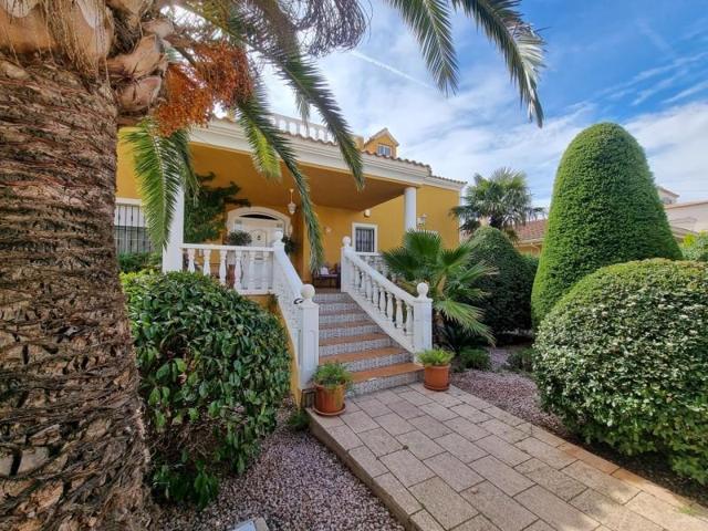 Chalet en venta en Hondon de los Frailes, CENTRO photo 0