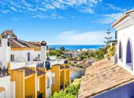 Casas de pueblo en venta en San Pedro de Alcántara photo 0