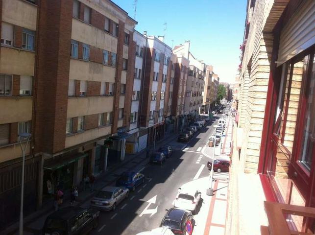 Apartamento en alquiler en Vitoria-Gasteiz, Arana photo 0