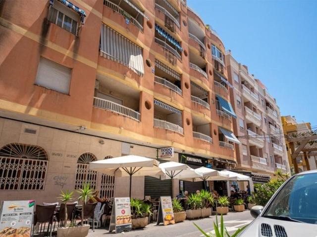 Apartamento en venta en Torrevieja photo 0