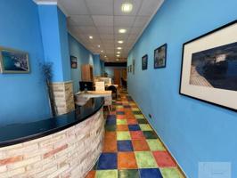 Local comercial en venta en Torrevieja, Torrevieja photo 0